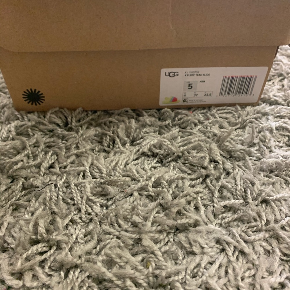 Ugg fluff Yeah slide (sandal) - Picture 10 of 10